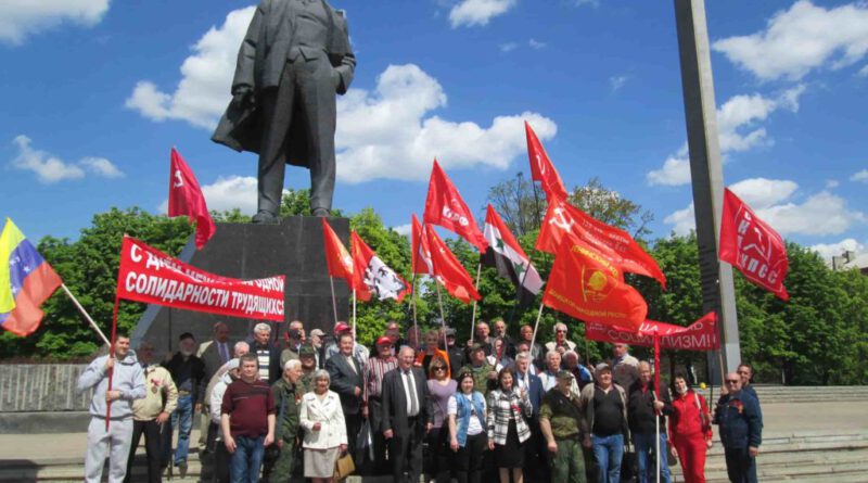 In Donezk wurde der Tag der internationalen Solidarität der Werktätigen begangen