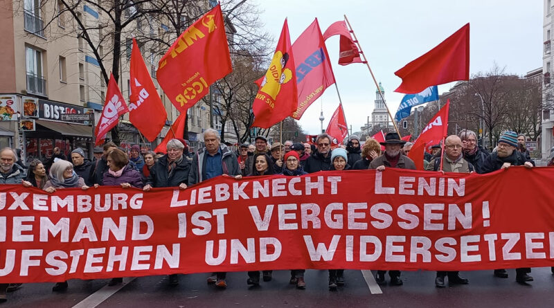 Tausende Menschen ehrten Rosa Luxemburg und Karl Liebknecht