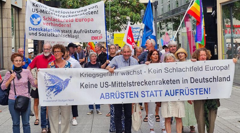 Demonstration in Stuttgart: Kein Bock auf Raketenschach